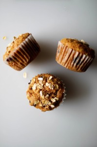 morning glory muffins with oat topping