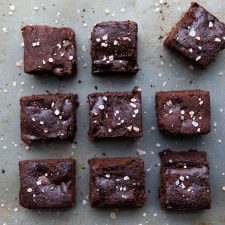 Triple Chocolate Brownies {If Cakey & Fudgy Brownies Had a Baby}