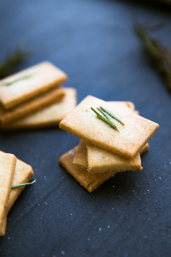 Rosemary-infused Shortbread Crackers with a touch of sweetness and a ton of flavor | Broma Bakery