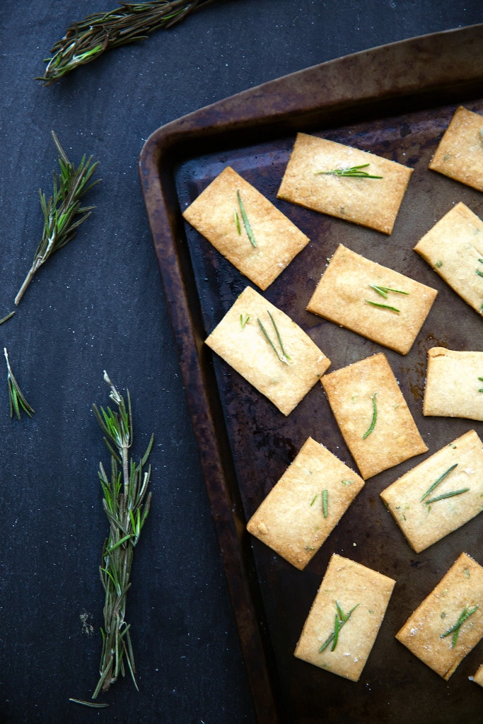 Rosemary-infused Shortbread Crackers with a touch of sweetness and a ton of flavor | Broma Bakery