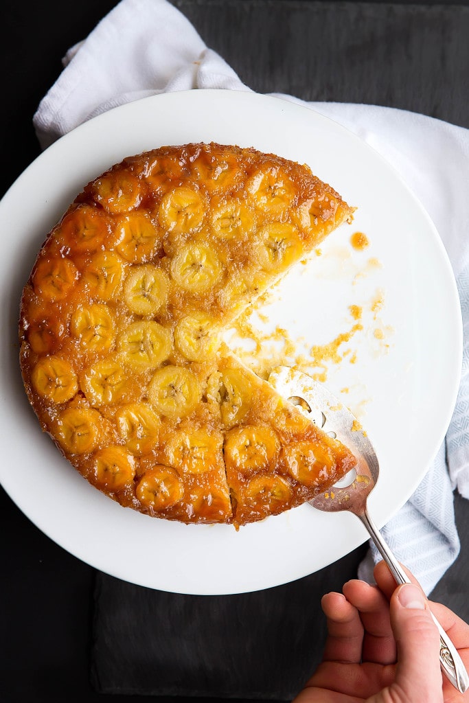 Caramelized Banana Upside Down Cake brings banana bread to a whole new level. Best yet? It takes one bowl and only 1 hour to make!
