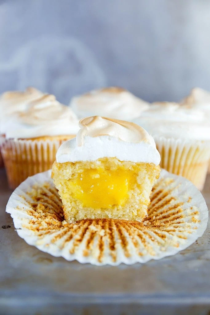 lemon meringue cupcake with lemon curd filing