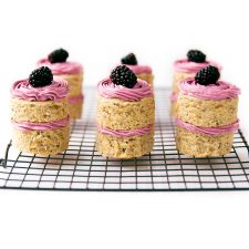 Earl Grey & Roasted Blackberry Petit Fours
