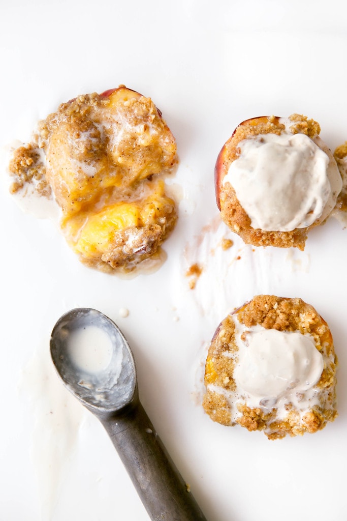 Perfectly roasted peaches with an addicting oatmeal almond crumble
