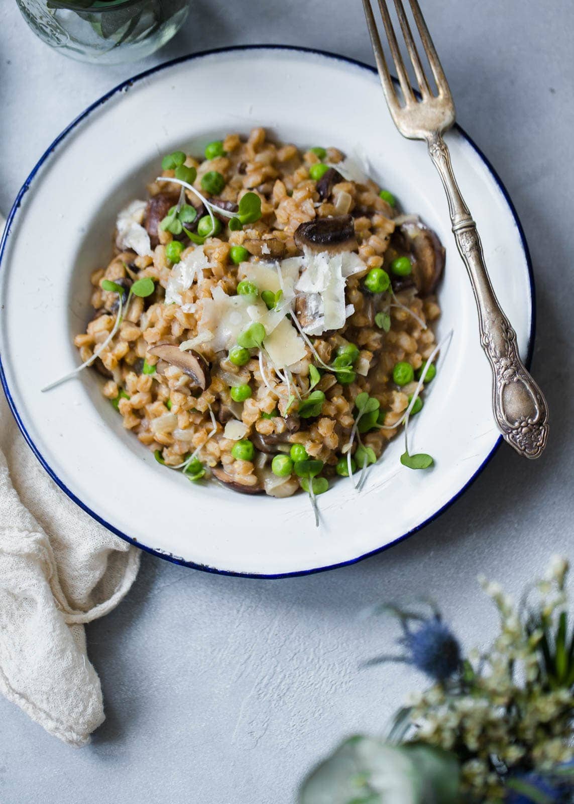 https://bromabakery.com/wp-content/uploads/2017/04/Spring-Pea-Farro-Risotto-3.jpg