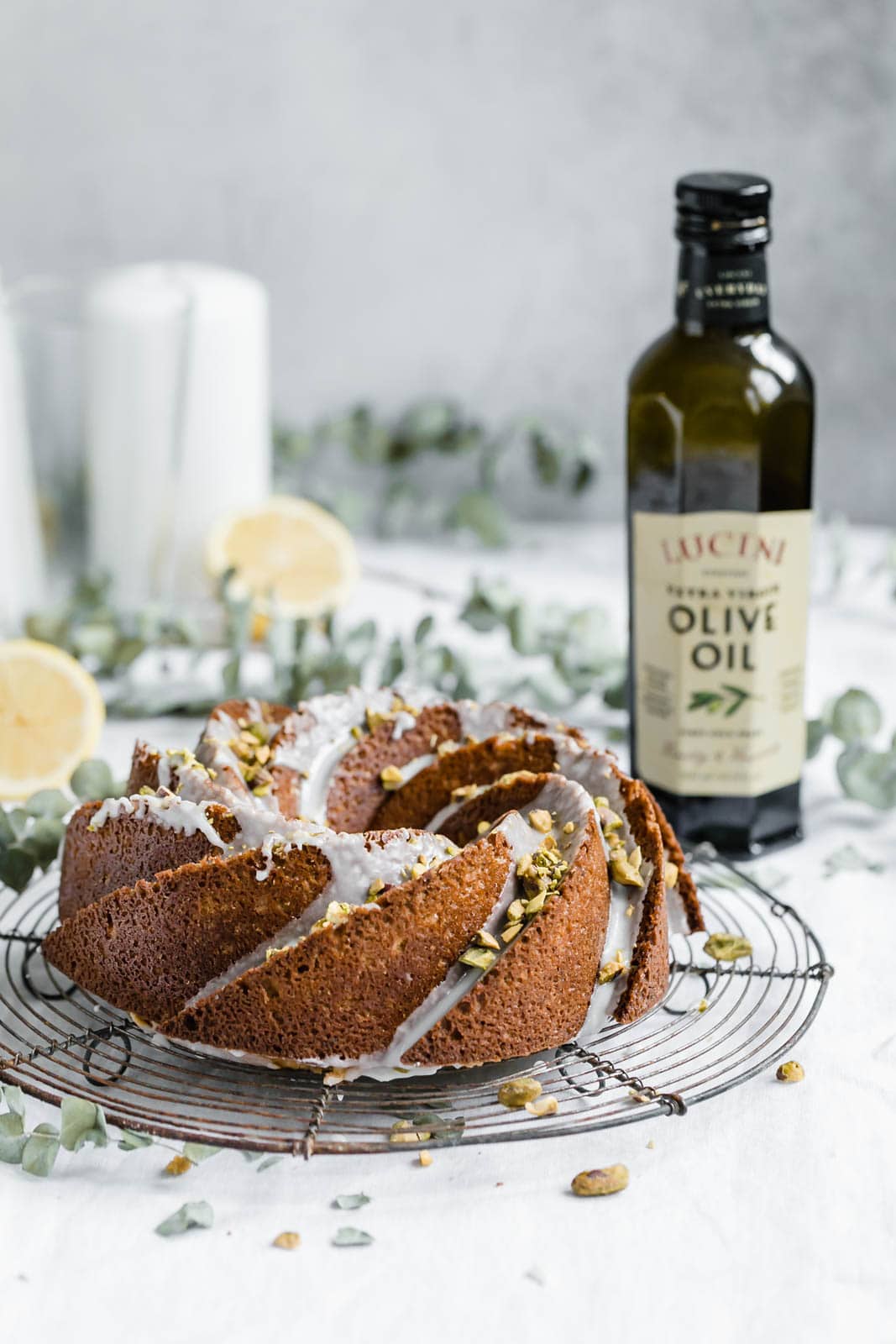 pistachio olive oil cake
