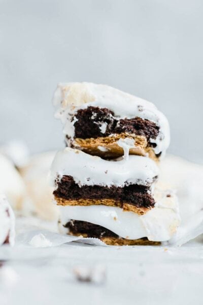The most epic Smores Brownies ever: a fudgy dark chocolate brownie with a thick layer of toasted marshmallow fluff, all atop a graham cracker crust.