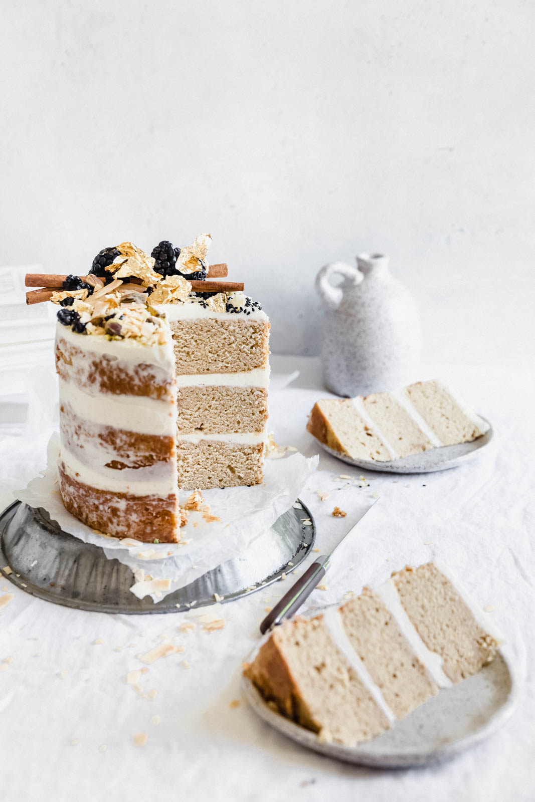 Like chai tea in a cake, this chai spice cake with vanilla cream cheese frosting is delicately spiced with cinnamon, cardamom and ginger.  Yummy.