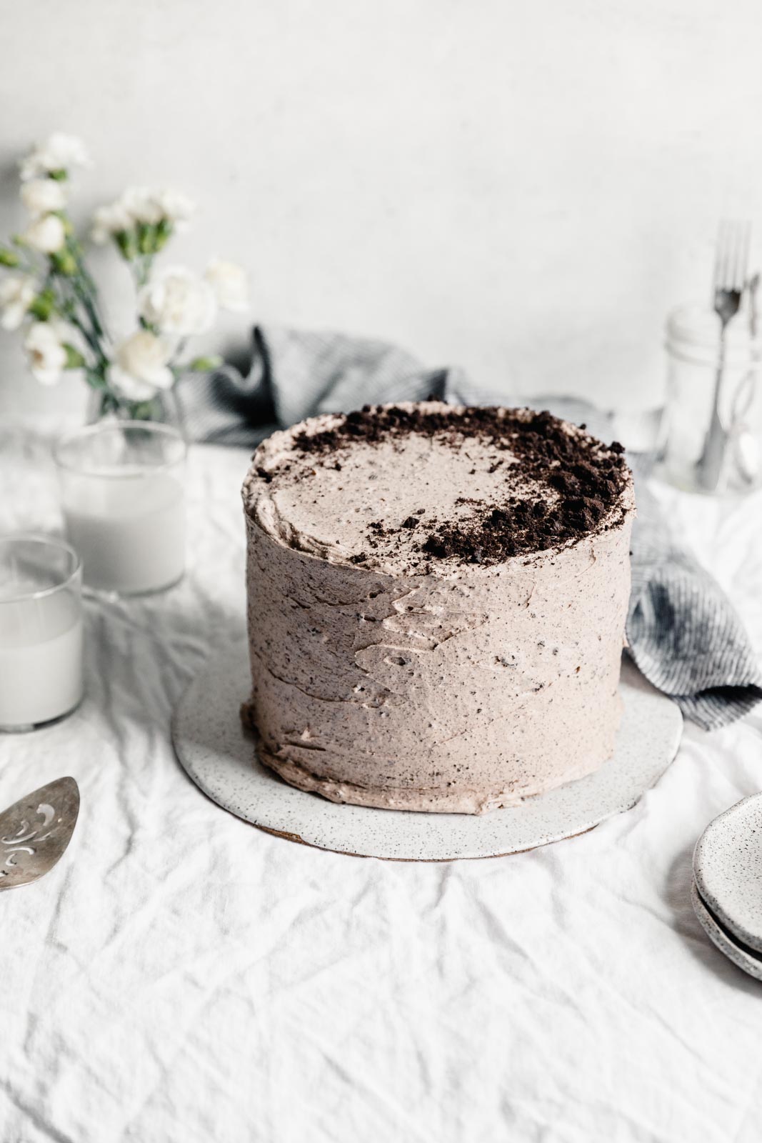 cookies and cream layer cake