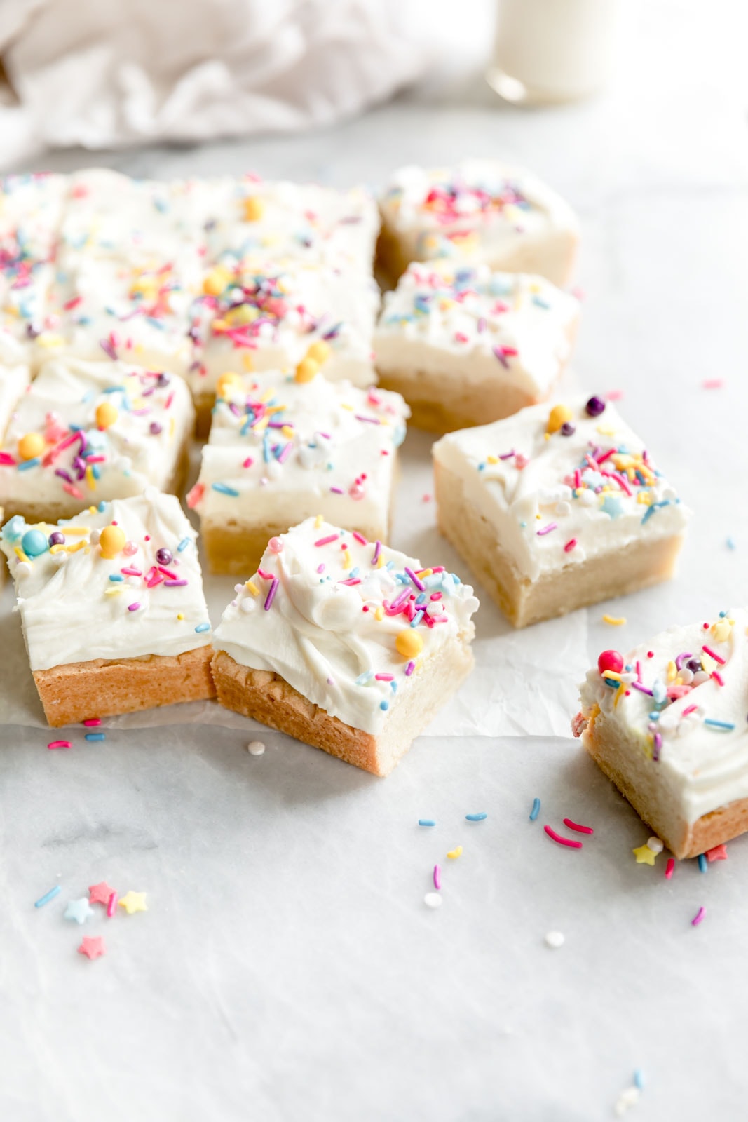 sugar cookie bars with cream cheese icing