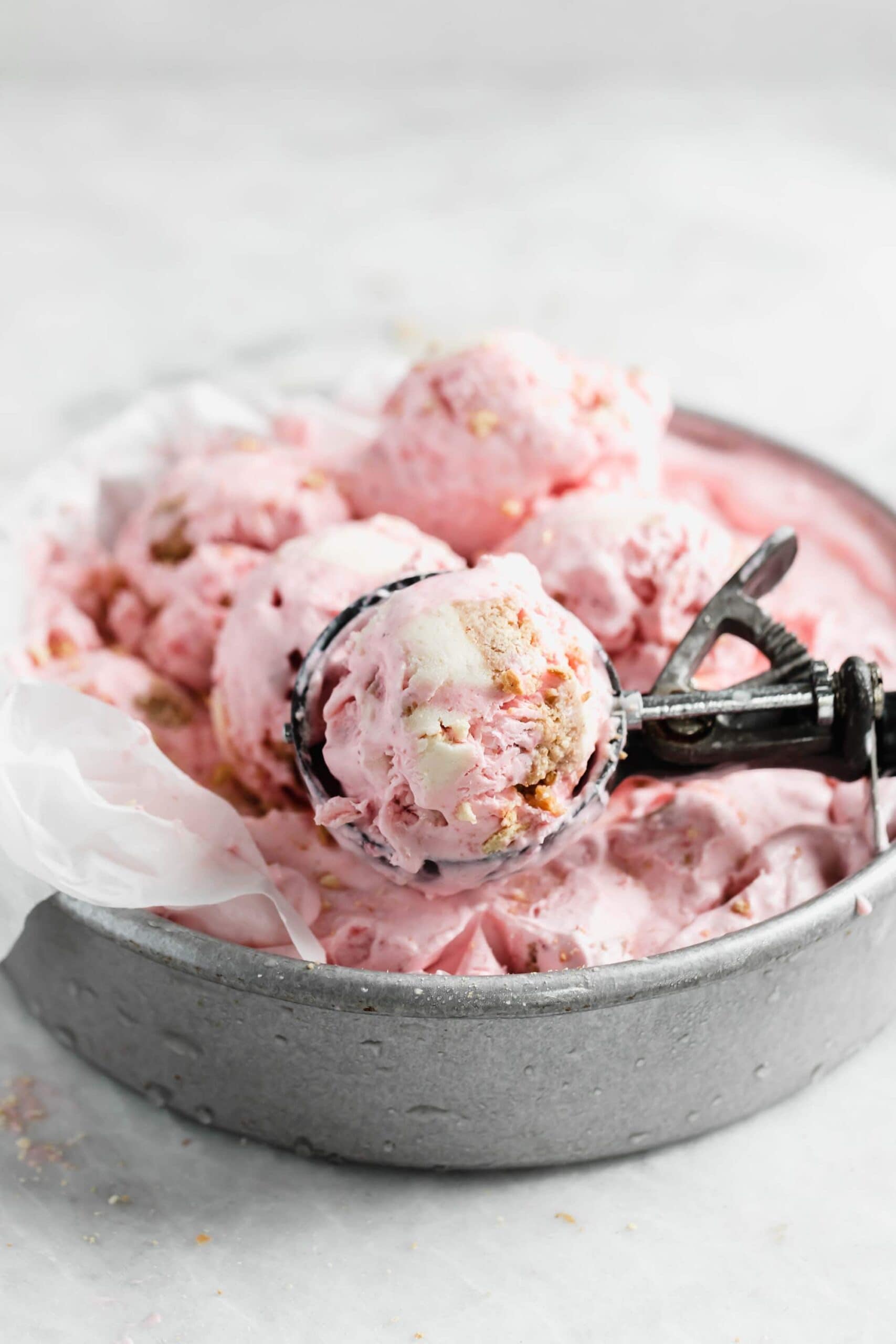 No Churn Strawberry Cheesecake Ice Cream - Broma Bakery