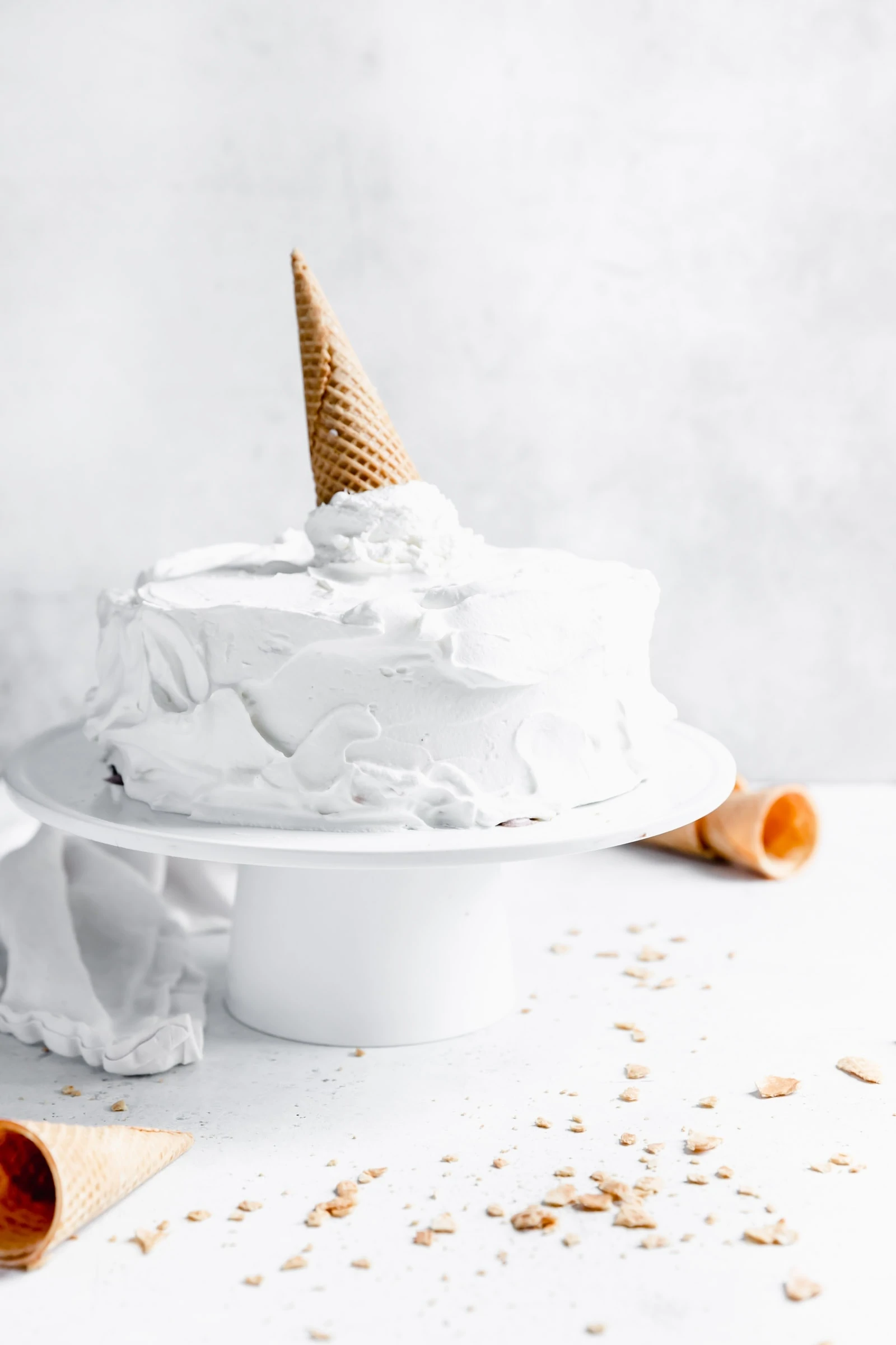 Honey Almond Ice Cream Cake – 500ml