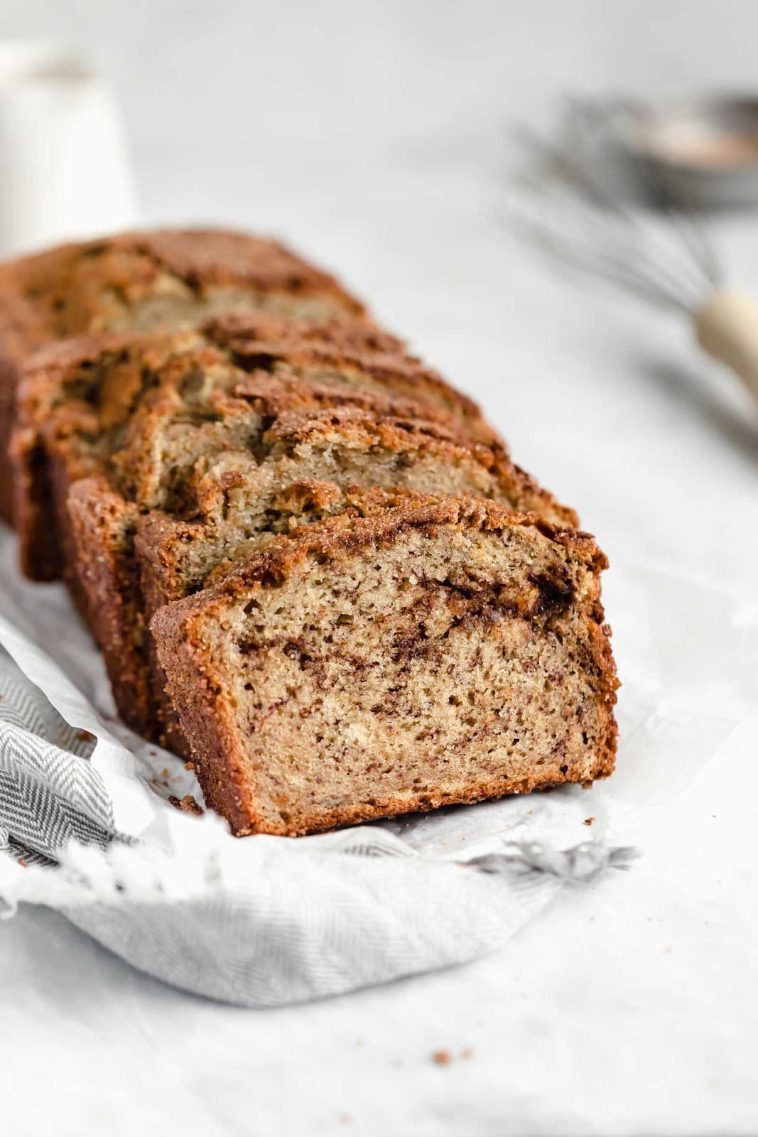 side shot of snickerdoodle banana bread 