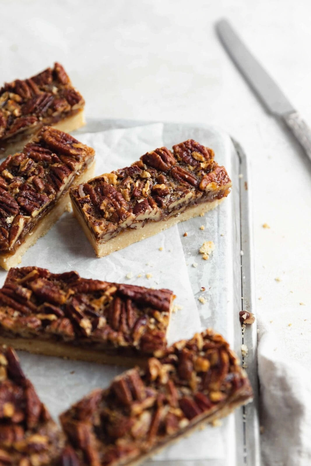 easy maple pecan cookie bars with buttery shortbread crust