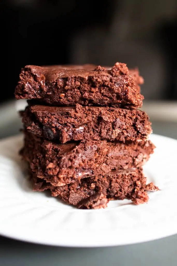 stack of low calorie brownies