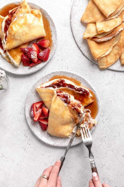 strawberry crepe cookie topping