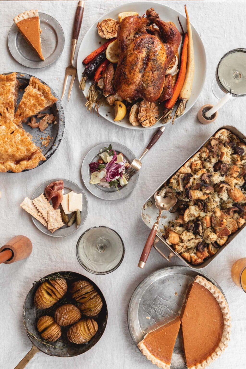 9 Tips for Hosting a Stress Free Thanksgiving - Broma Bakery