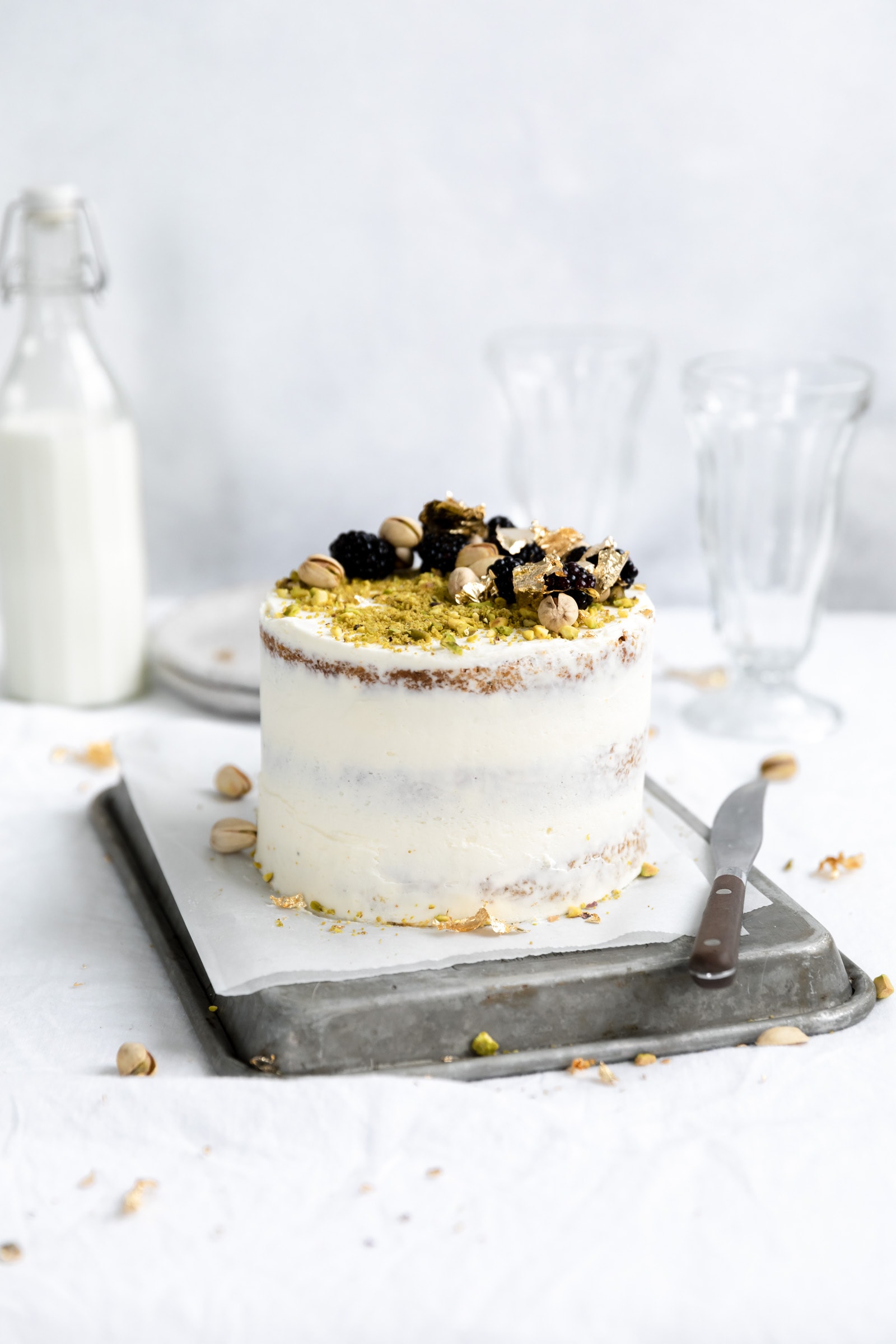 pistachio cake with cream cheese frosting