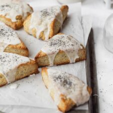 Lemon Poppyseed Scones