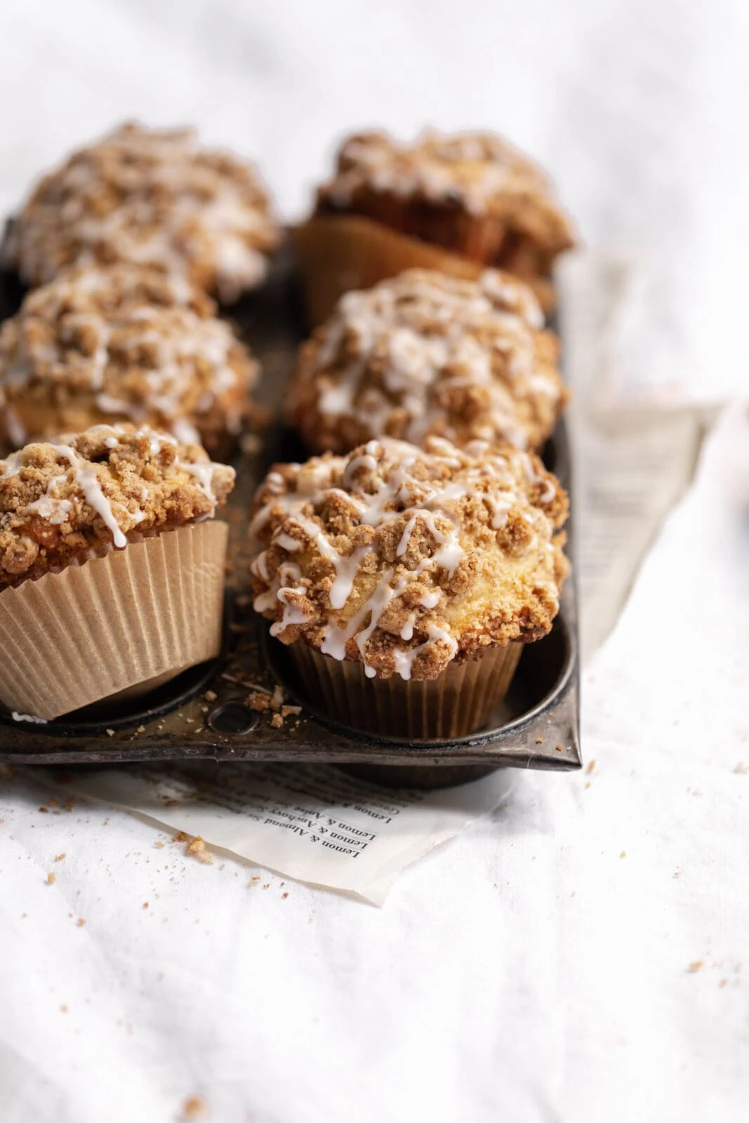 coffee cake muffins with cinnamon streusel