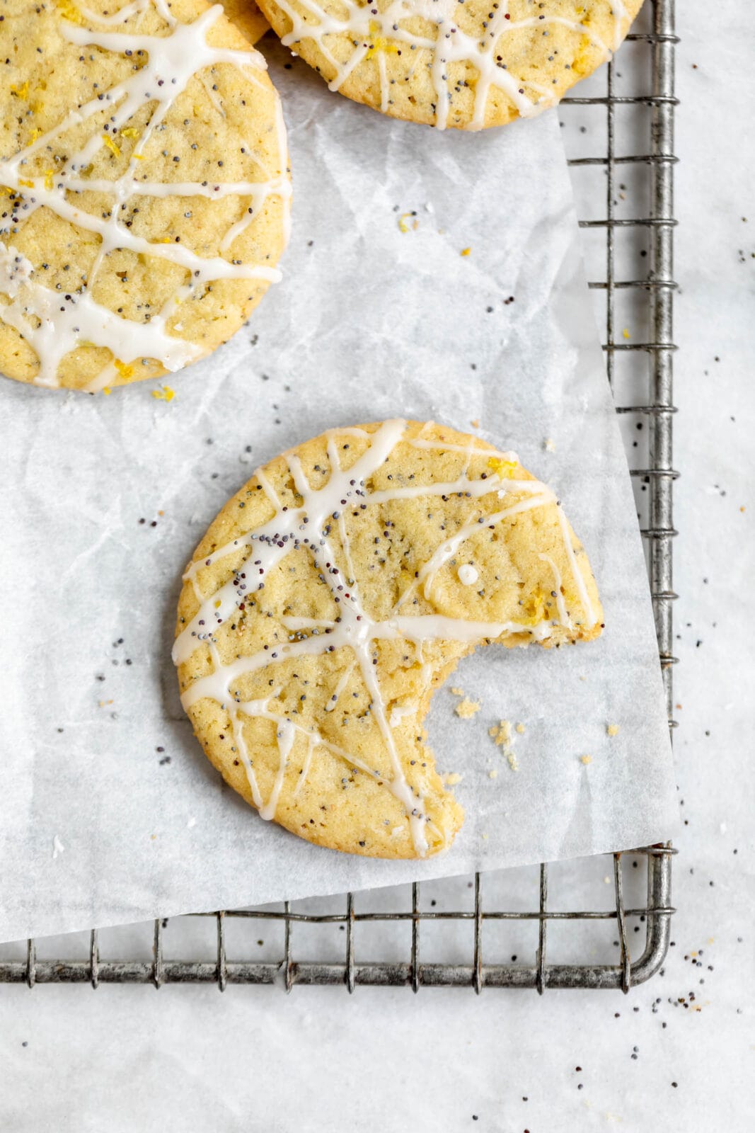 lemon poppyseed cookies with lemon glaze