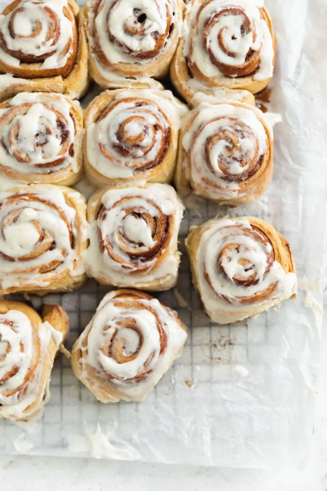 eggnog cinnamon rolls with cream cheese frosting