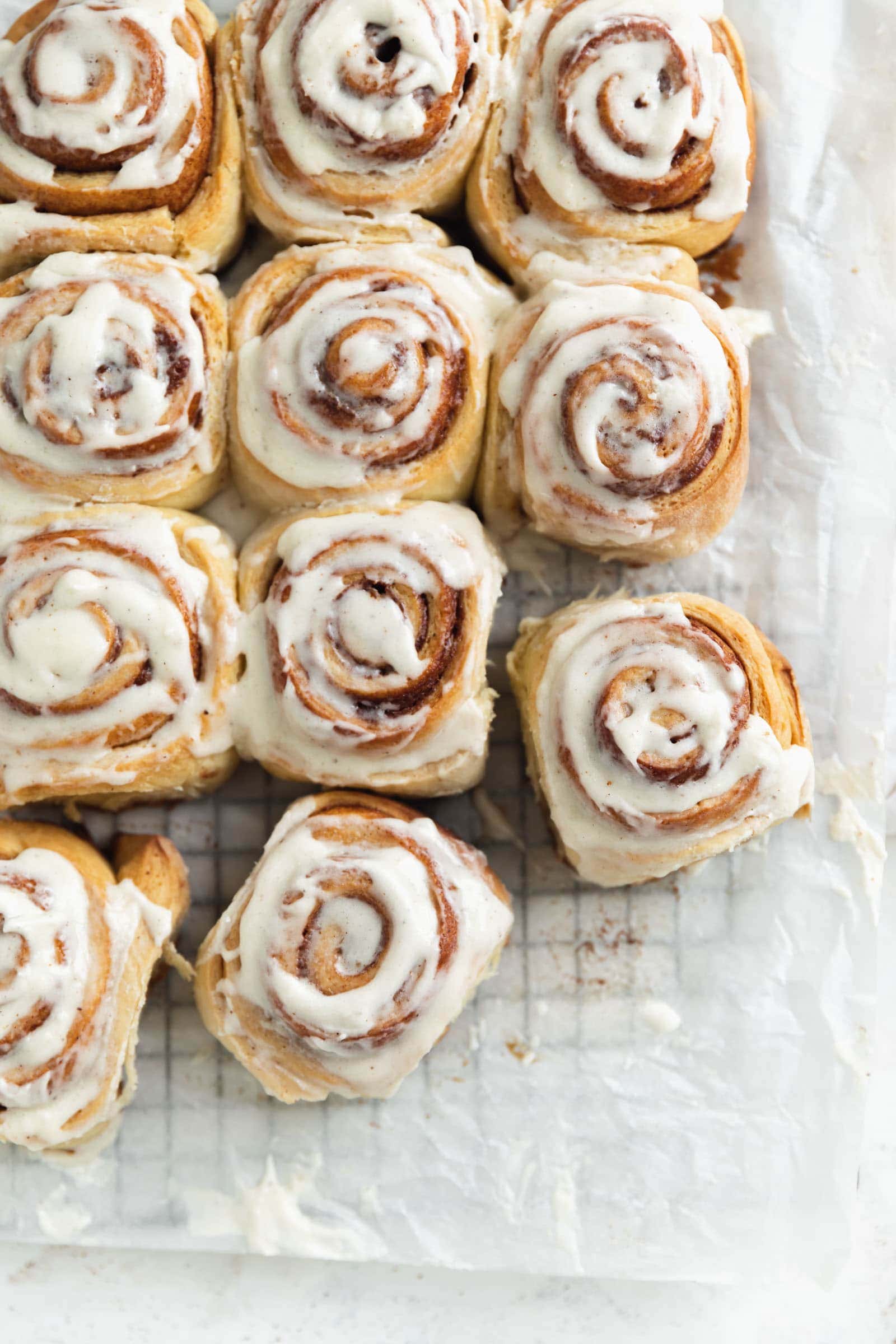 Eggnog Cinnamon Rolls