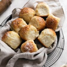 Brioche Dinner Rolls - Broma Bakery