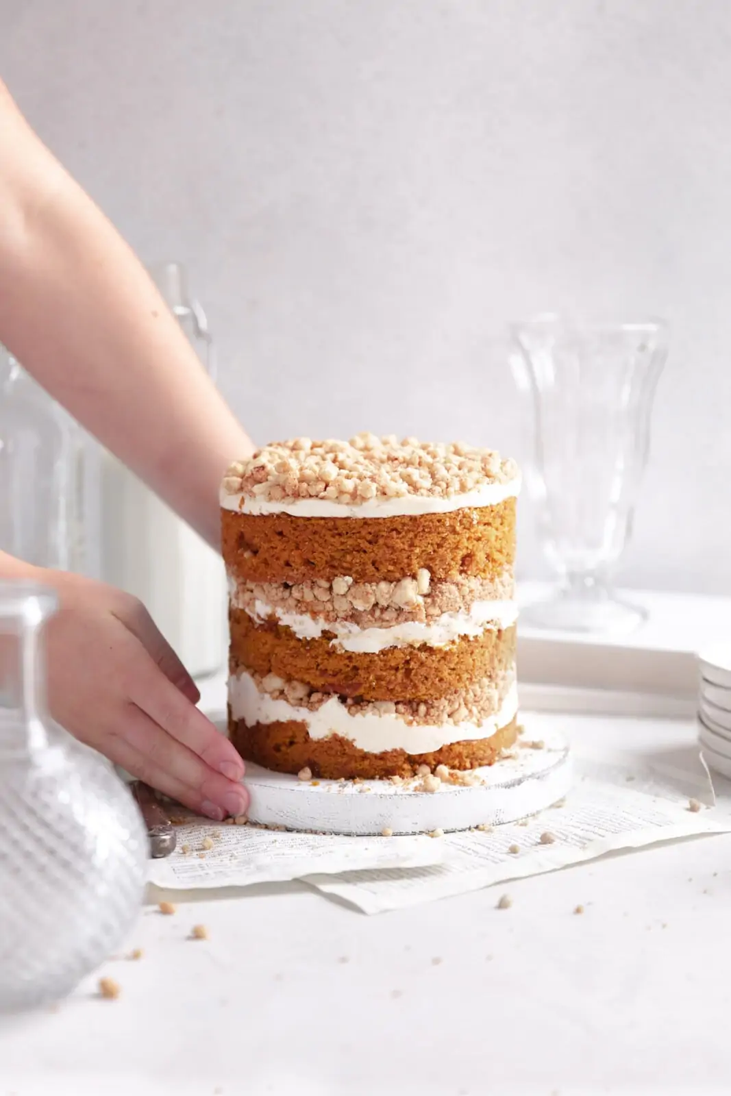 pumpkin streusel cake with cream cheese frosting