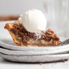 Gingersnap Dutch Apple Pie