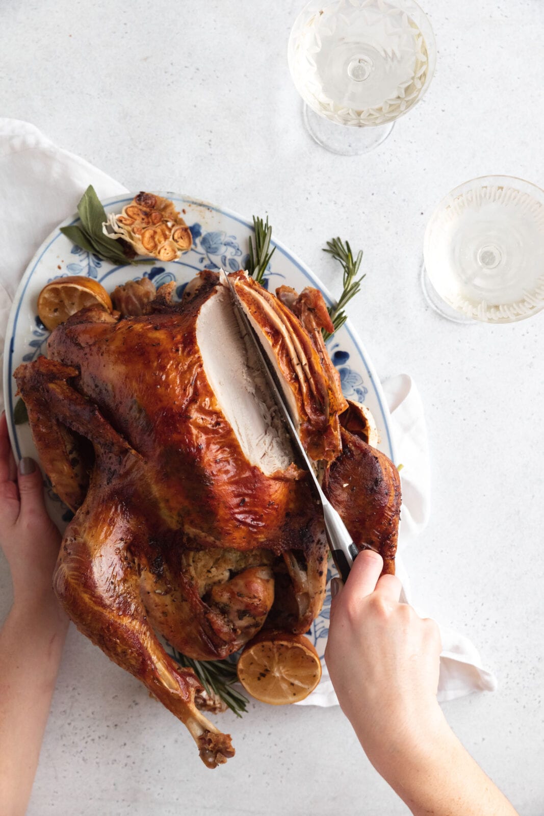 thanksgiving turkey carving
