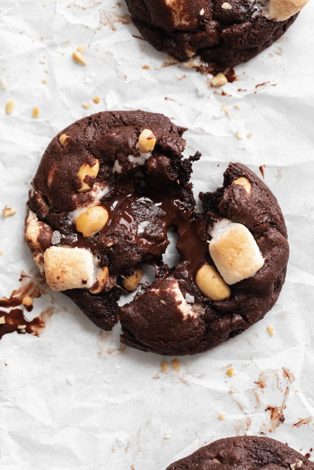 rocky road cookies with marshmallows and peanuts