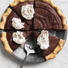 https://bromabakery.com/wp-content/uploads/2022/10/Chocolate-Fudge-Brownie-Pie-5-225x225.jpg