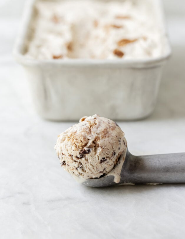 oatmeal cookie chunk ice cream